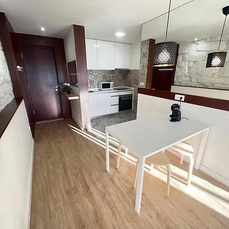Apartment Heart Of The 1 ! *