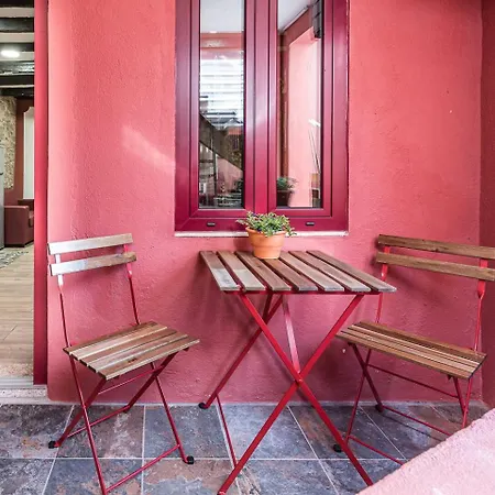 Casa de hóspedes Guestready - Charming Stone Wall Retreat Vila Nova de Gaia