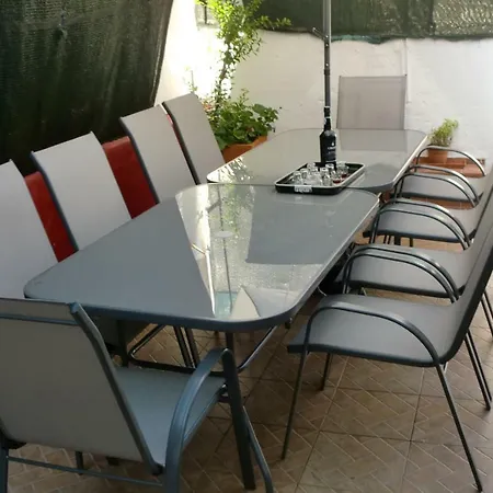 Holiday home Mira House
