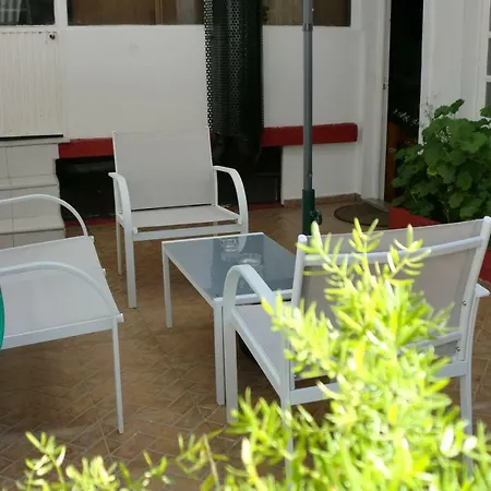 Holiday home Mira House