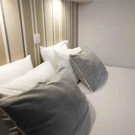 Nidos Accommodation Gaia * Vila Nova de Gaia