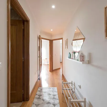 Lovelystay - 1br Flat With Stunning Views Over Porto Apartment Vila Nova de Gaia