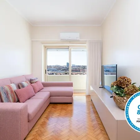 Host Wise - Lovely Bright Flat - Instaworthy View *