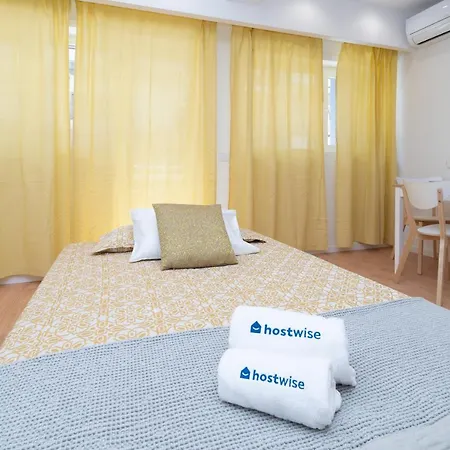 Sweet Sunny Flat W/ Balcony - Gaia Apartment *