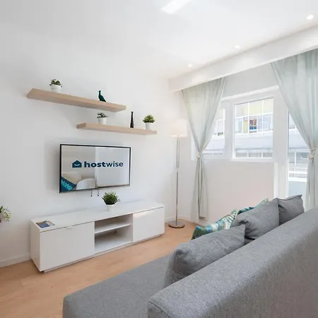 Sweet Sunny Flat W/ Balcony - Gaia Apartment *