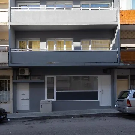 Sweet Sunny Flat W/ Balcony - Gaia