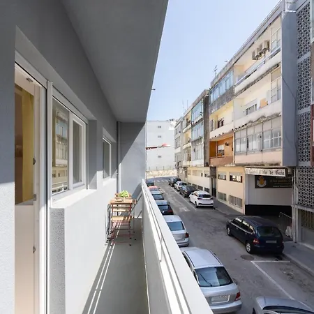 Sweet Sunny Flat W/ Balcony - Gaia Apartment Vila Nova de Gaia