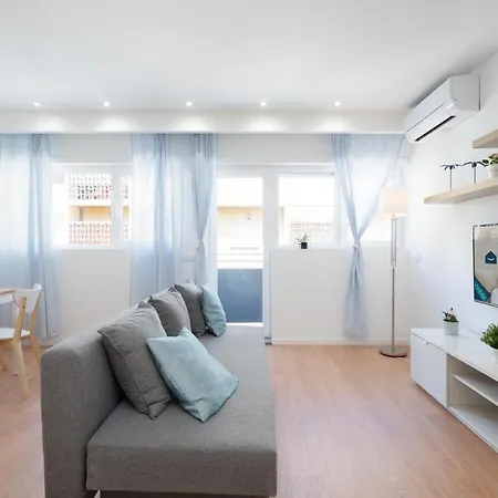 Apartment Sweet Sunny Flat W/ Balcony - Gaia *