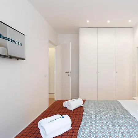 Apartment Sweet Sunny Flat W/ Balcony - Gaia Vila Nova de Gaia