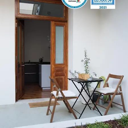 Nidos Accommodation Gaia
