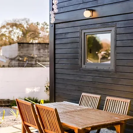 Yellow Door Cabin Near Beach With Big Outdoor Space Vila Nova de Gaia