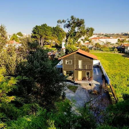 Yellow Door Cabin Near Beach With Big Outdoor Space Vila Nova de Gaia