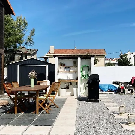 Yellow Door Cabin Near Beach With Big Outdoor Space Holiday home