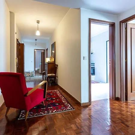 Torre Apartment *