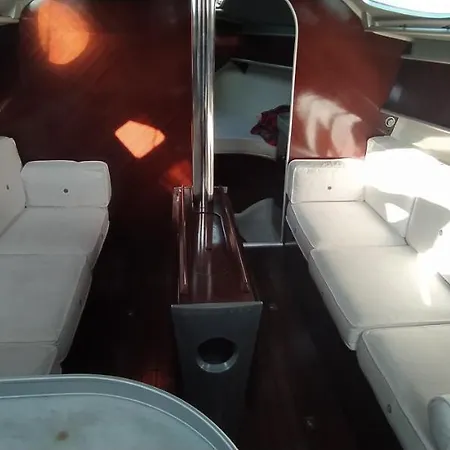 Yatch Barracuda Douro Marina Boat Sleep Experience