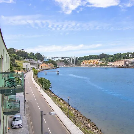 Douro Triplex - Destilaria By Porto Hosts *