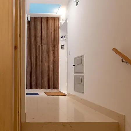 Alvaro's Charming Loft By Mp Apartment *