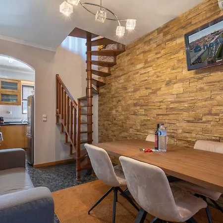 Holiday home Host Wise - Lovely & Cozy House - Prime Location *