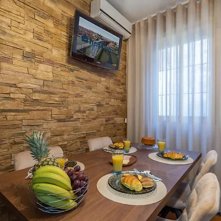 Holiday home Host Wise - Lovely & Cozy House - Prime Location *
