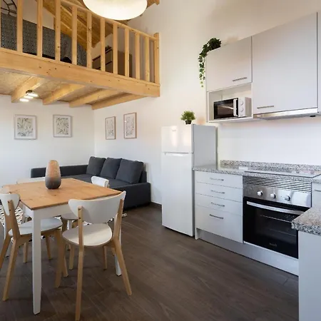 Stylish Duplex House - Terrace & River View *