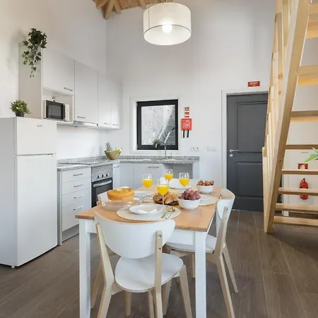 Stylish Duplex House - Terrace & River View *
