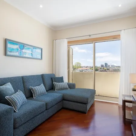 Host Wise - Lovely Bright Flat - Instaworthy View Apartment *