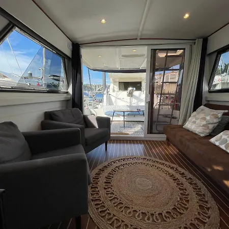 Botel Infantman Yatch Vila Nova de Gaia