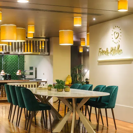 Gaia Aparthotel 4*