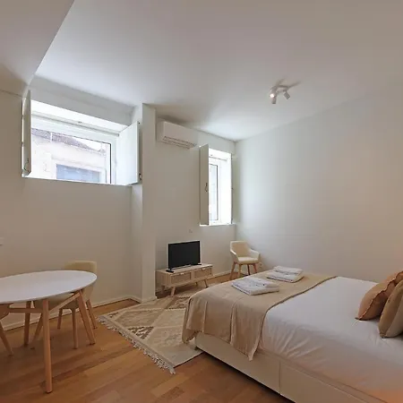 Flh Gaia Homey Studio Apartment *
