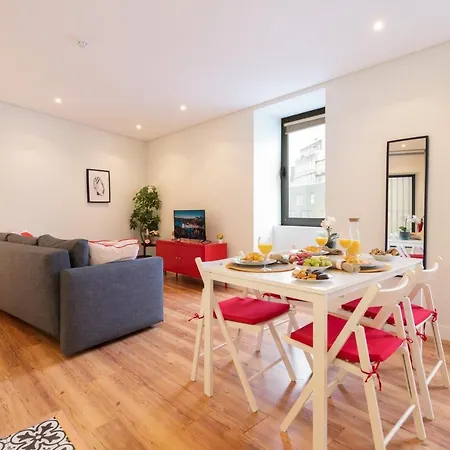 Large Colourful Flats - Ace Location * Vila Nova de Gaia