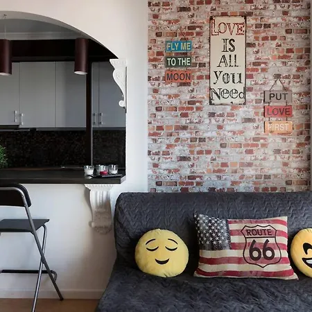 Apartment Heart Of The 2! *