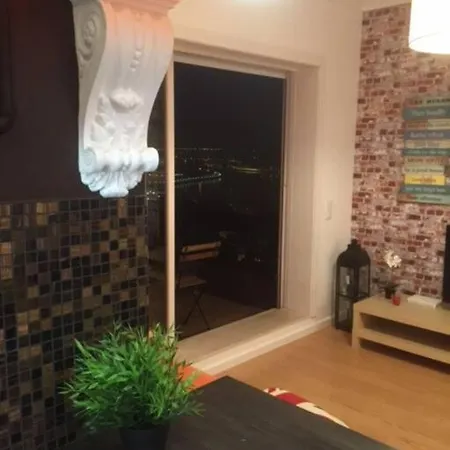 Apartment Heart Of The 2!