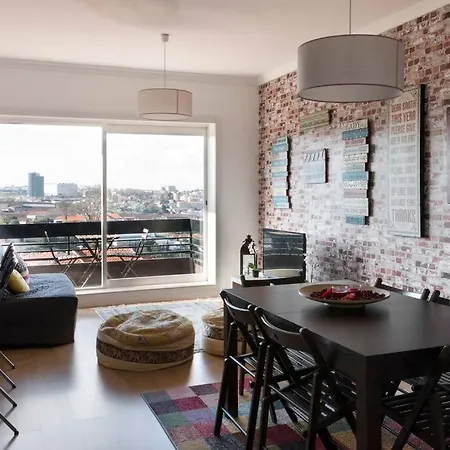 Heart Of The 2! Apartment *