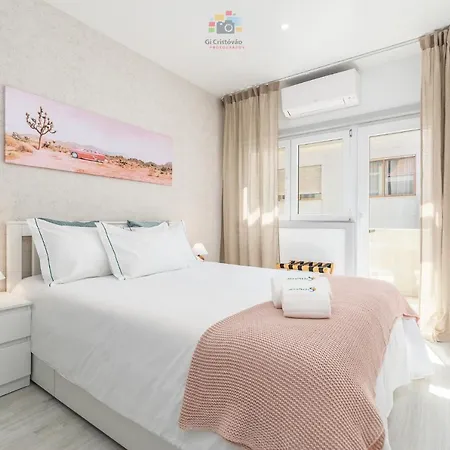 Com Conforto Proximo Caves Do Porto Apartment *