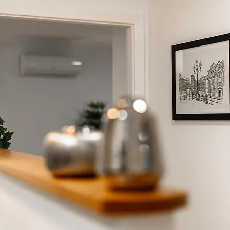 Lovely 2br W/ Views Over The River, Parking Incl * Vila Nova de Gaia
