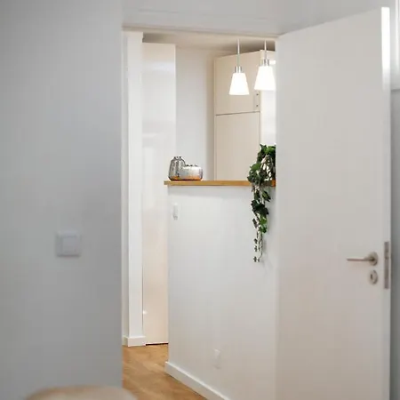 Apartment Lovely 2br W/ Views Over The River, Parking Incl