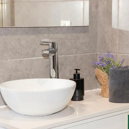 Apartamento Host Wise - Amadeo *