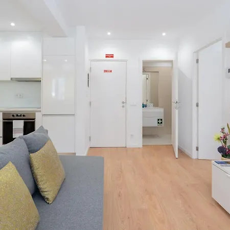 Apartment Sweet Sunny Flat W/ Balcony - Gaia Vila Nova de Gaia