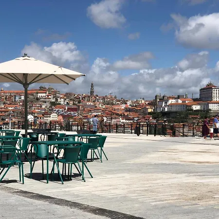 Art With Oporto View! Apartment Vila Nova de Gaia