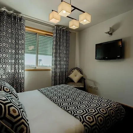 Fully Equipped 3 Bed - Parking. Vila Nova de Gaia
