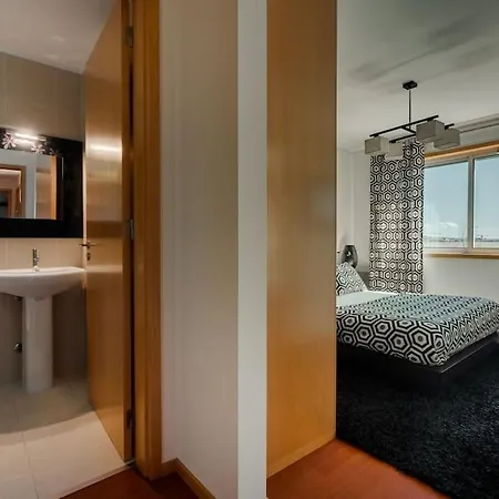 Apartment Fully Equipped 3 Bed - Parking. Vila Nova de Gaia