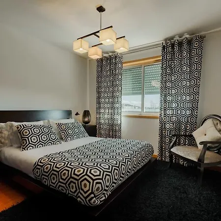 Fully Equipped 3 Bed - Parking. Apartment Vila Nova de Gaia