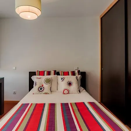 Fully Equipped 3 Bed - Parking. Vila Nova de Gaia