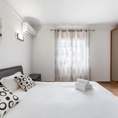 Charming And Calm House - 5 Minutes From The By Car * Vila Nova de Gaia