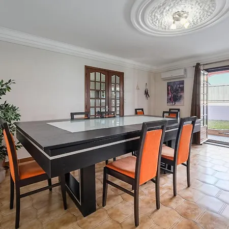 Charming And Calm House - 5 Minutes From The By Car Holiday home
