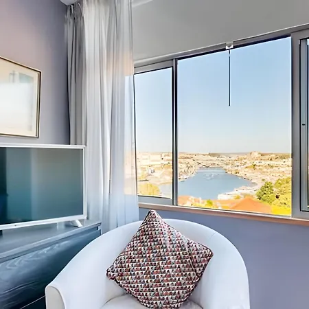 Stunning View By Bnbhost Apartment *