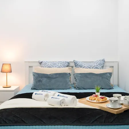 Host Wise - Spacious Sunny House With Terrace & Bbq Apartment