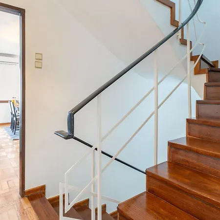 Host Wise - Spacious Sunny House With Terrace & Bbq Apartment *