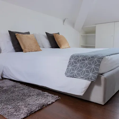 North Star Flats @santa Marinha Apartment