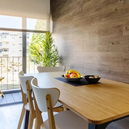 Amadeo - Gaia/porto 1.º F Apartment *
